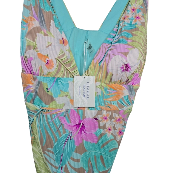 Coastal Waves Tropical Floral 1x Swimsuit - Picture 3 of 5